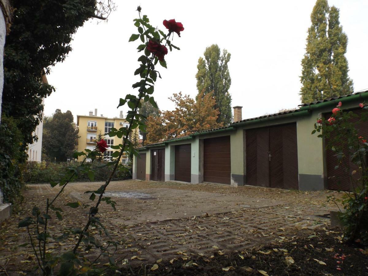 Vitalis Apartman Eger Exterior photo